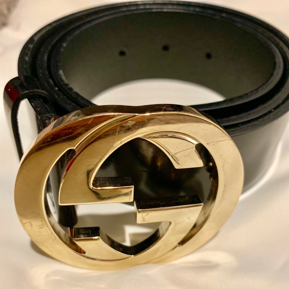 Authentic Gucci belt size 80 with duster